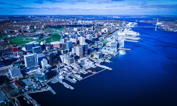 Halifax Regional Municipality needs to fully implement a living wage policy
